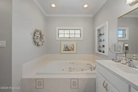 102 Pinehurst Drive New Bern NC 28562