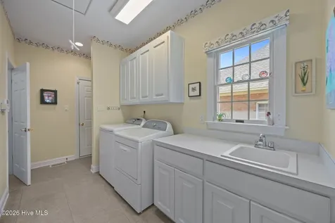 102 Pinehurst Drive New Bern NC 28562