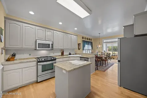 102 Pinehurst Drive New Bern NC 28562