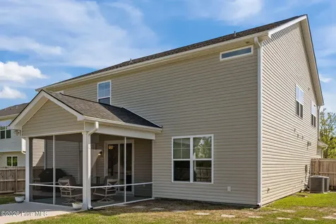 912 Terraces Lane Hampstead NC 28443