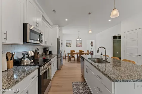 222 Brisbane Drive Aberdeen NC 28315