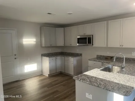 97 Coachman Lane Autryville NC 28318