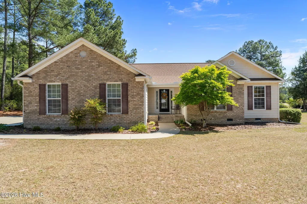 5 Vineyard Place Foxfire Village NC 27281
