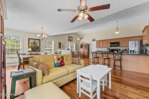 5 Vineyard Place Foxfire Village NC 27281