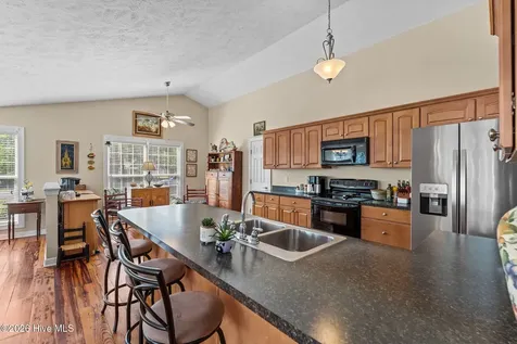 5 Vineyard Place Foxfire Village NC 27281