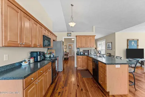 5 Vineyard Place Foxfire Village NC 27281
