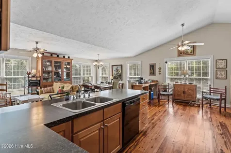 5 Vineyard Place Foxfire Village NC 27281