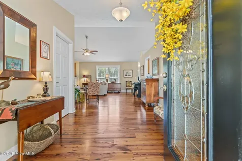 5 Vineyard Place Foxfire Village NC 27281