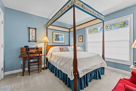 5 Vineyard Place Foxfire Village NC 27281