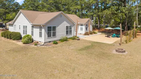 5 Vineyard Place Foxfire Village NC 27281