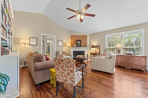 5 Vineyard Place Foxfire Village NC 27281