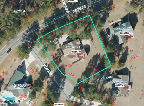 5 Vineyard Place Foxfire Village NC 27281