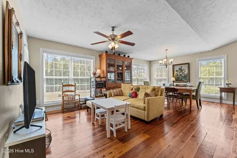 5 Vineyard Place Foxfire Village NC 27281