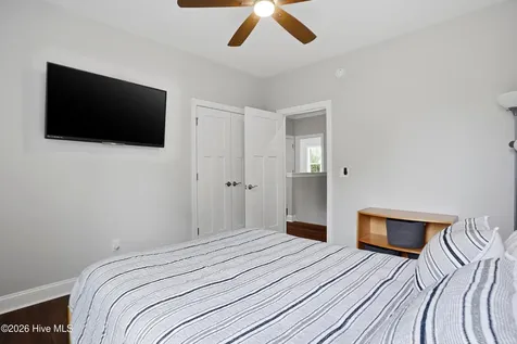 30 Man O War Lane Hampstead NC 28443