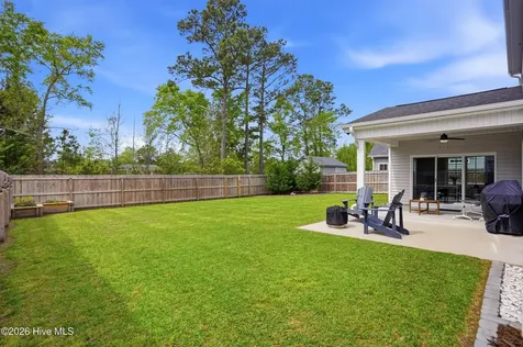 30 Man O War Lane Hampstead NC 28443
