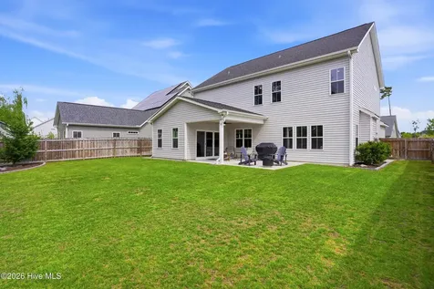 30 Man O War Lane Hampstead NC 28443