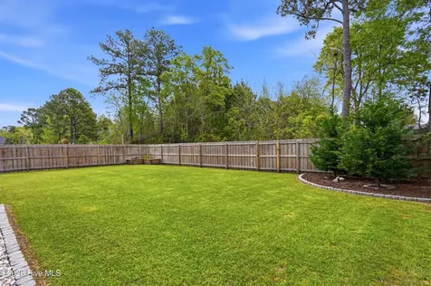 30 Man O War Lane Hampstead NC 28443