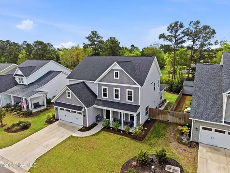 30 Man O War Lane Hampstead NC 28443