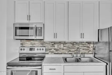 33 Riegel Drive Hubert NC 28539
