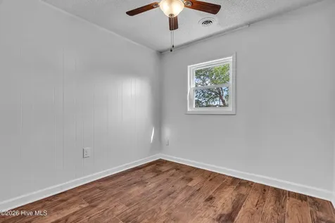 33 Riegel Drive Hubert NC 28539