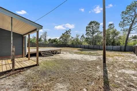 33 Riegel Drive Hubert NC 28539