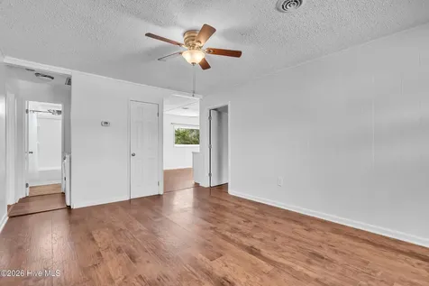 33 Riegel Drive Hubert NC 28539