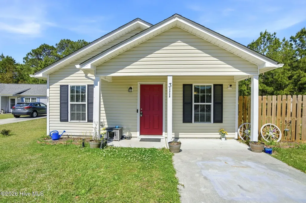 311 Snow Bell Court Richlands NC 28574