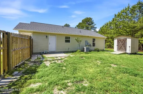 311 Snow Bell Court Richlands NC 28574