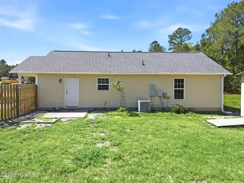 311 Snow Bell Court Richlands NC 28574