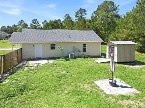 311 Snow Bell Court Richlands NC 28574