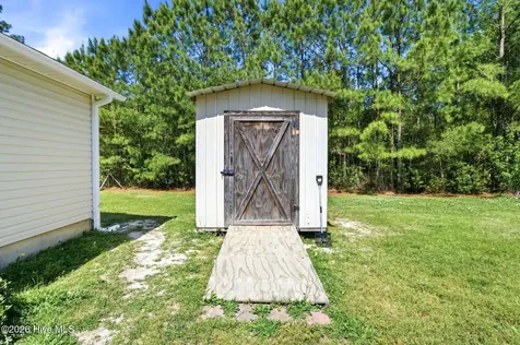 311 Snow Bell Court Richlands NC 28574