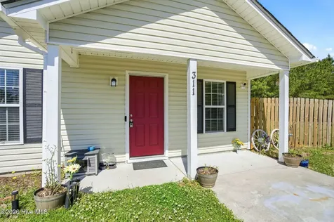 311 Snow Bell Court Richlands NC 28574