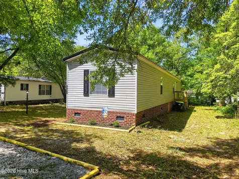 3439 Marlin Drive SE Bolivia NC 28422