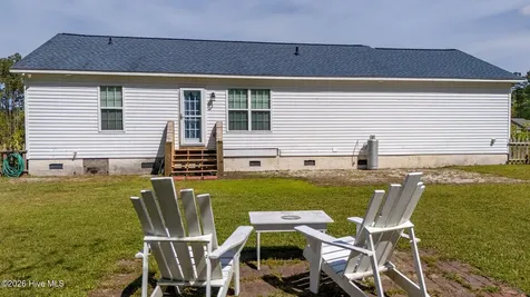452 Woodland Drive Swansboro NC 28584