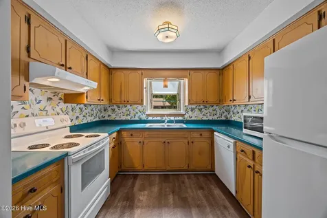 92 Quarterdeck Townes New Bern NC 28562