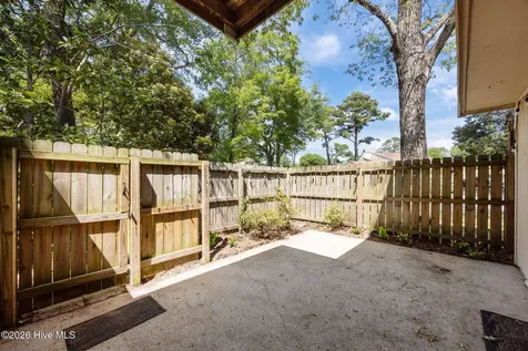 92 Quarterdeck Townes New Bern NC 28562