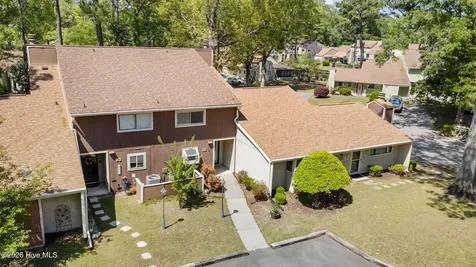 92 Quarterdeck Townes New Bern NC 28562