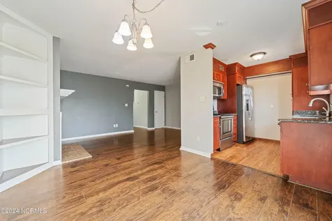 12 S Onsville Place Jacksonville NC 28546
