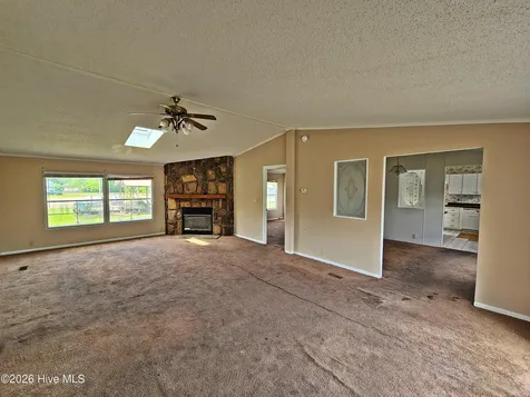 608 Old Whiteville Road Lumberton NC 28358