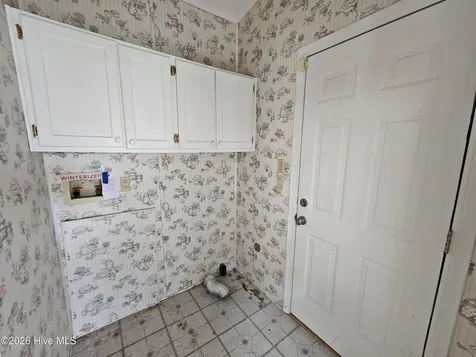 608 Old Whiteville Road Lumberton NC 28358