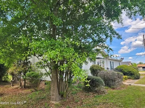 608 Old Whiteville Road Lumberton NC 28358
