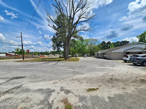608 Old Whiteville Road Lumberton NC 28358
