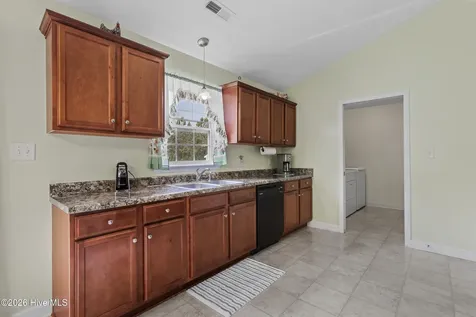 321 Basil Court Hubert NC 28539