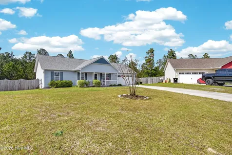 321 Basil Court Hubert NC 28539