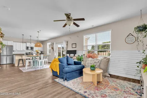 102 Tralee Place Holly Ridge NC 28445