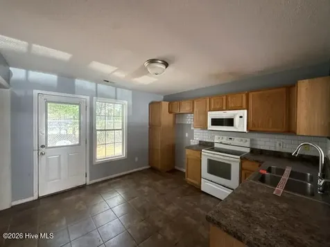 145 Cornerstone Place Jacksonville NC 28546