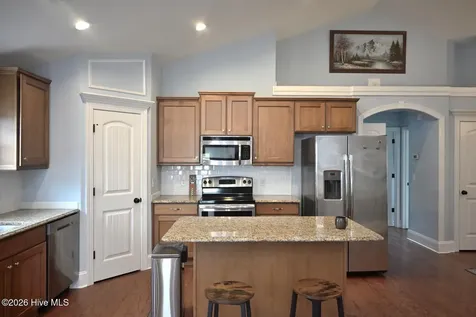 2117 Maple Leaf Drive Southport NC 28461