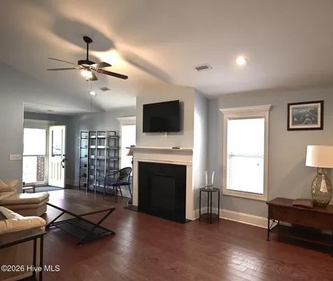 2117 Maple Leaf Drive Southport NC 28461