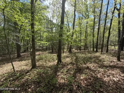 1014R Cedar Lane Seven Lakes NC 27376