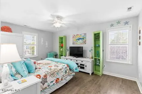 124 NE 15th Street Oak Island NC 28465